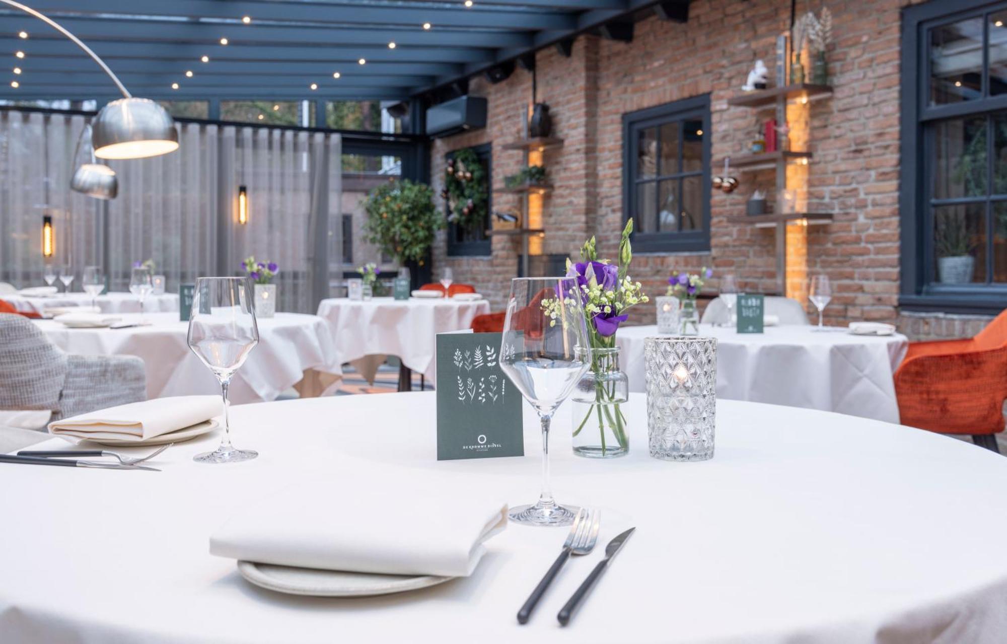 Fletcher Hotel-Restaurant Klein Zwitserland Heelsum Esterno foto