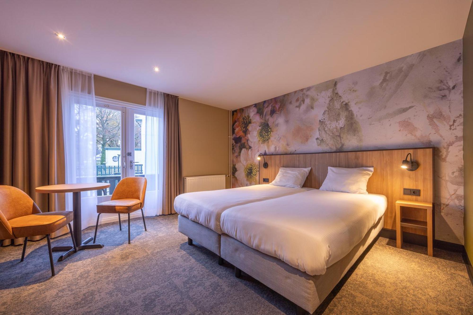 Fletcher Hotel-Restaurant Klein Zwitserland Heelsum Esterno foto